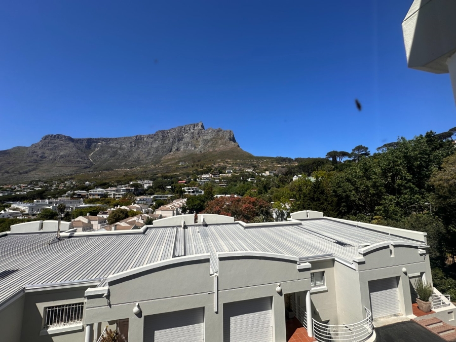 4 Bedroom Property for Sale in Higgovale Western Cape